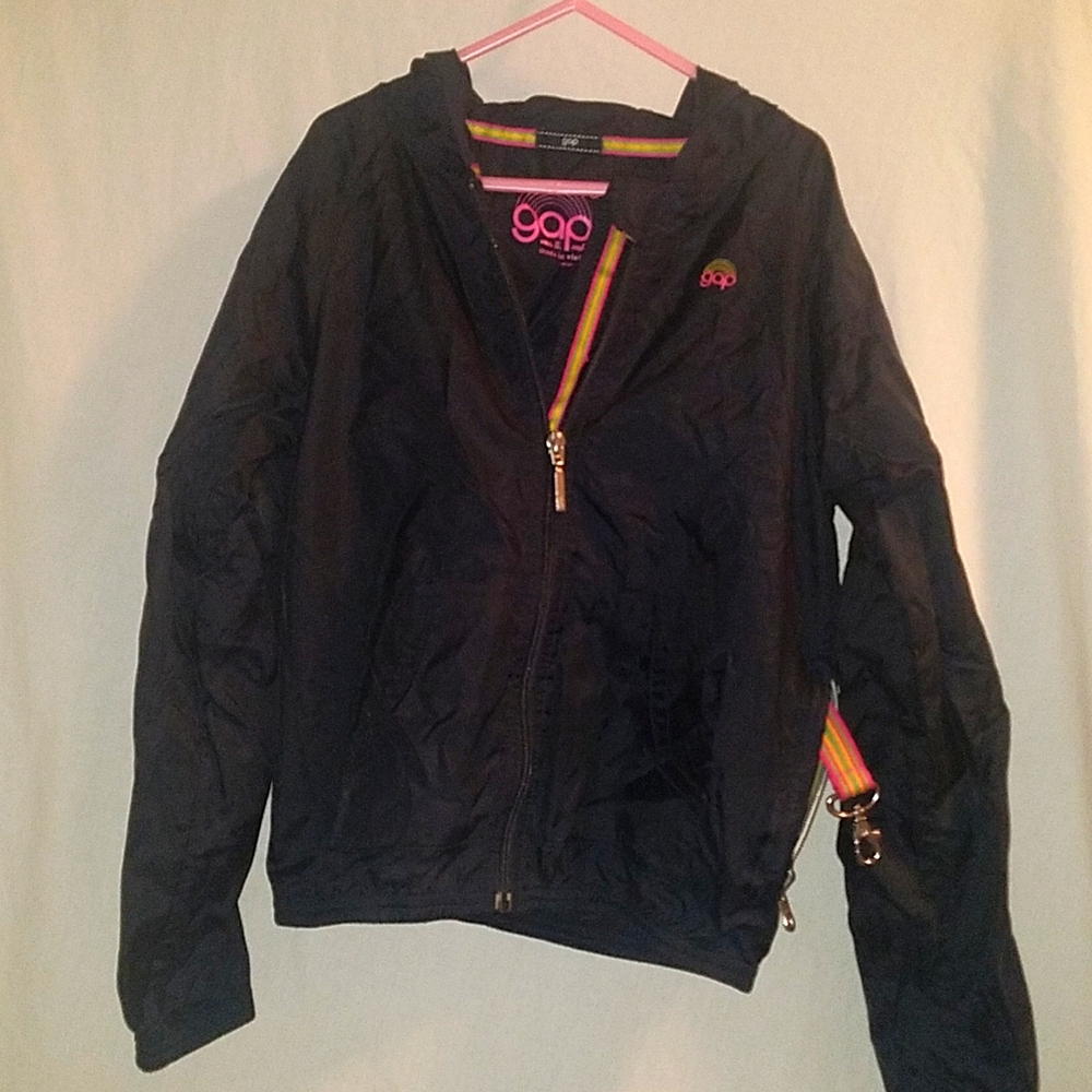 Wind breaker jacket by GAP size medium (8).